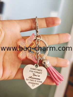 GUGEER llavero de inspiración para mujeres, llavero de corazón llavero mariposa llavero para mujeres llavero para chicas llavero para llaves de coche bolso encantos bolso de mano mochila