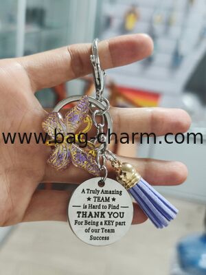 GUGEER Lindo llavero Mariposa Gracias llavero Equipo llavero Nombre Tassel llavero Con letra personalizada