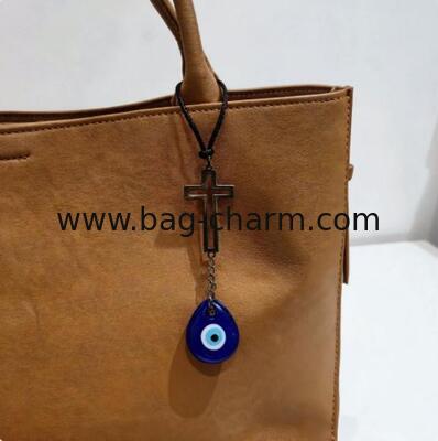 GUGEER Evil Eye Heart Keychains Bag Purse Keychains Good Luck Amulet protection Charm Keychains for Women Men
